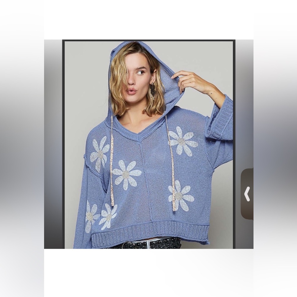 78 ❤️POL Hooded flower print sweater light weight